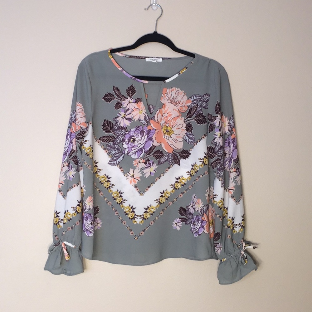 Maurice’s Pale Green Floral Top